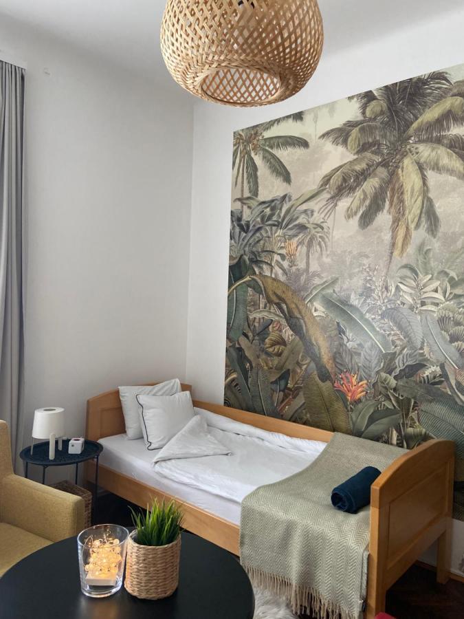 Flora Apartment Нови-Сад Экстерьер фото